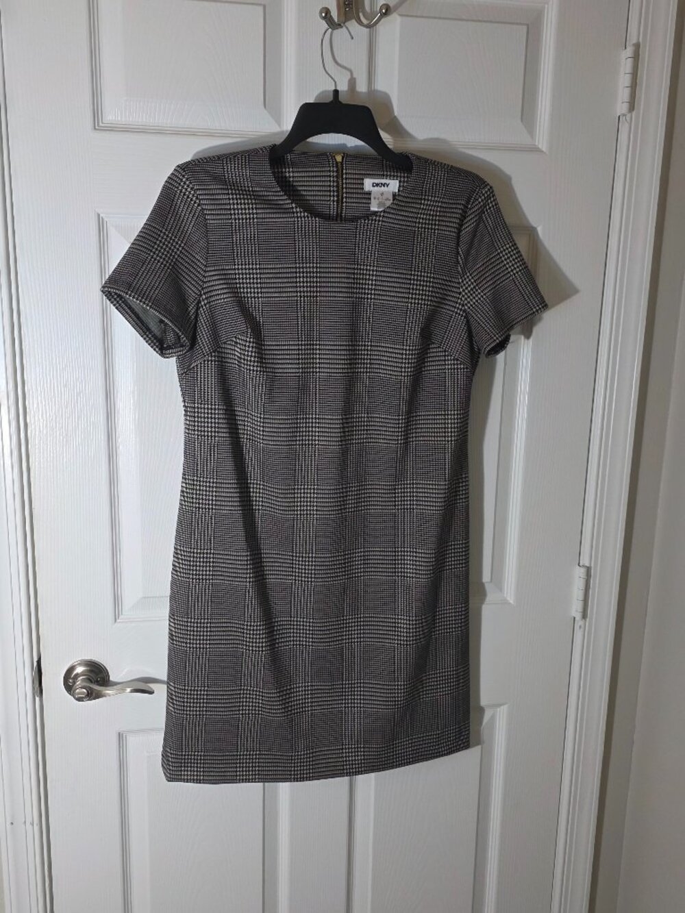 DKNY Women's Plaid-Print Jewel-Neck Sheath Dress 12 Finished in perfectly polish